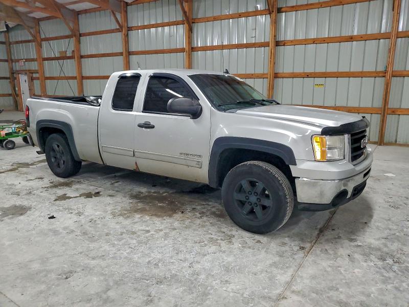 Photo 4 from auction – 2011 GMC SIERRA K15 with VIN 1GTR2VE30BZ179351