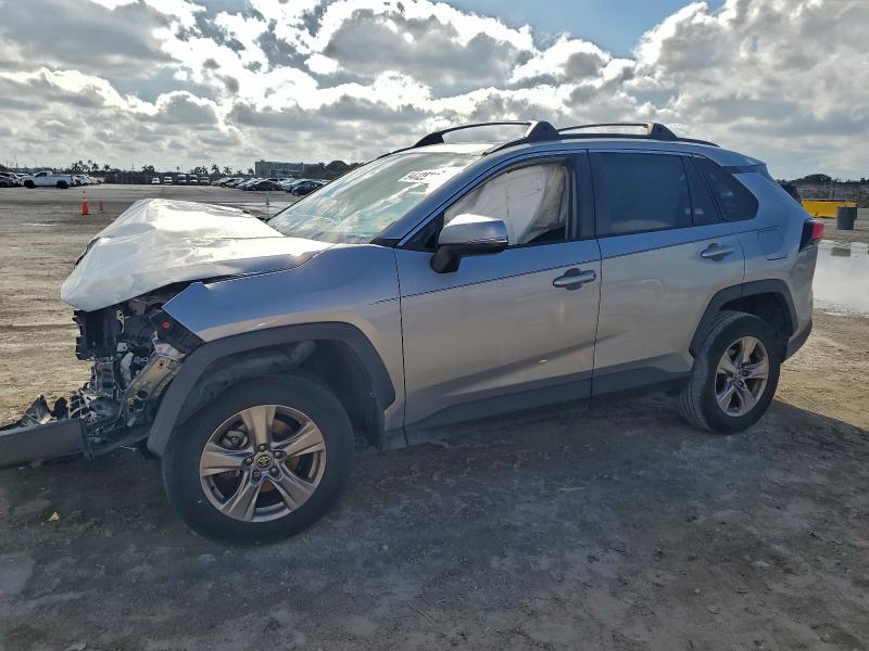 TOYOTA RAV4 2022 with VIN 2T3W1RFV8NW234307 - Photo from auction