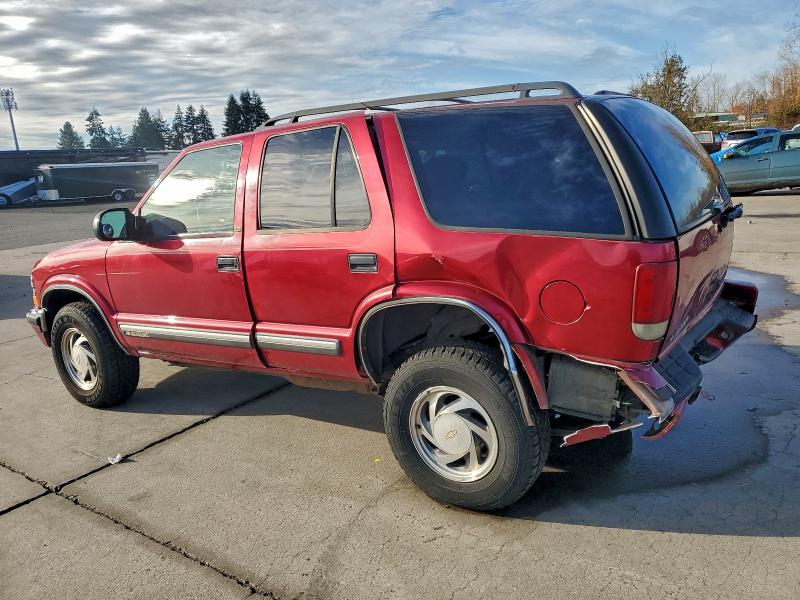 Photo 2 from auction – 2001 CHEVROLET BLAZER with VIN 1GNDT13WX12144991