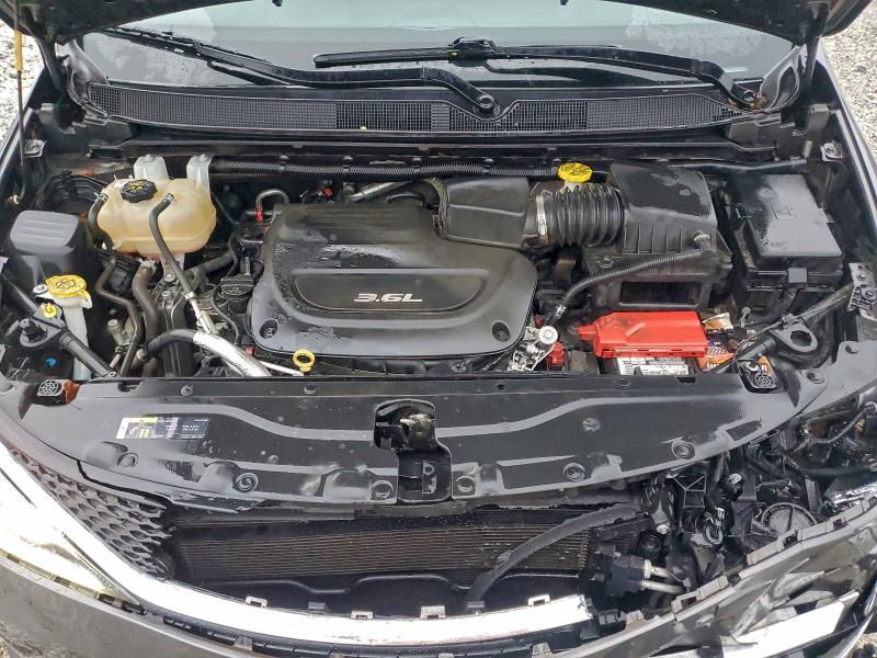 Photo 12 from auction – 2018 CHRYSLER PACIFICA T with VIN 2C4RC1BG6JR322695
