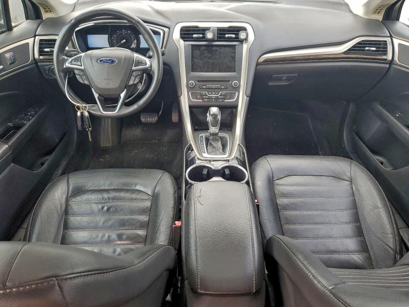 Photo 8 from auction – 2016 FORD FUSION SE with VIN 3FA6P0HD7GR365515