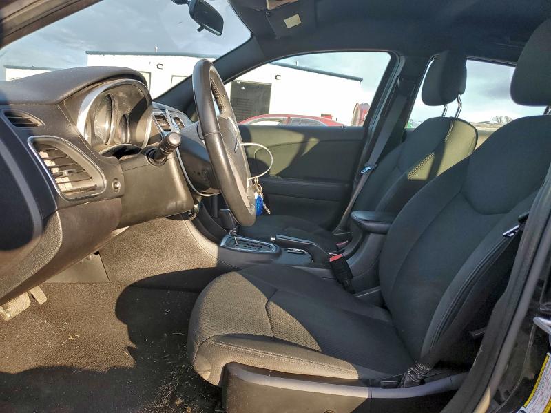 Photo 7 from auction – 2012 CHRYSLER 200 TOURIN with VIN 1C3CCBBB8CN119666