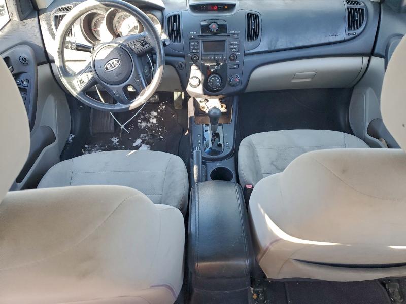 Photo 8 from auction – 2010 KIA FORTE with VIN KNAFU4A28A5060549