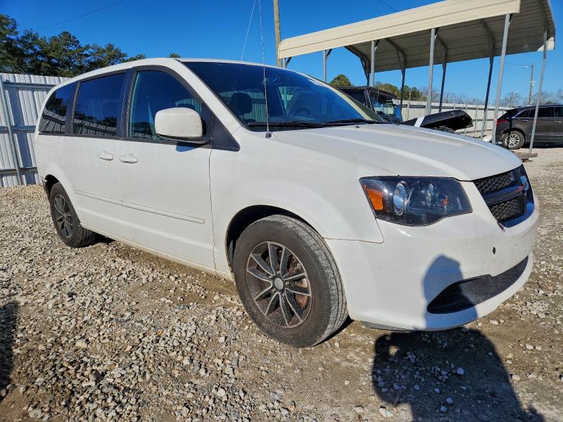 Photo 4 from auction – 2017 DODGE GRAND CARA with VIN 2C4RDGBG2HR675493