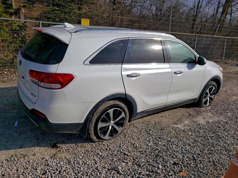Photo 3 from auction – 2017 KIA SORENTO EX with VIN 5XYPH4A52HG199941
