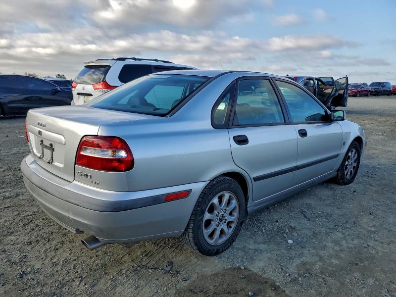 Photo 3 from auction – 2001 VOLVO S40 1.9T with VIN YV1VS295X1F757829