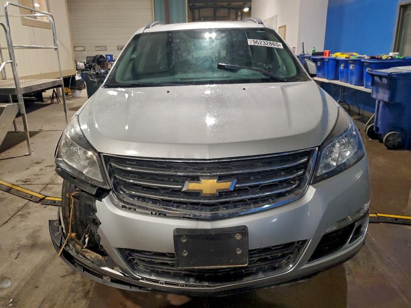 Photo 5 from auction – 2015 CHEVROLET TRAVERSE L with VIN 1GNKVGKD9FJ347162