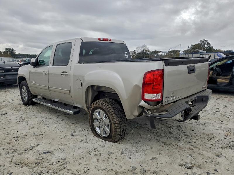 Photo 2 from auction – 2009 GMC SIERRA C15 with VIN 3GTEC33039G136027