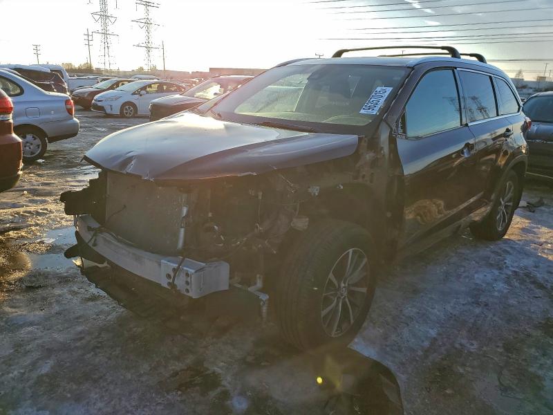 TOYOTA HIGHLANDER 2018 with VIN 5TDJZRFH9JS820538 - Photo from auction