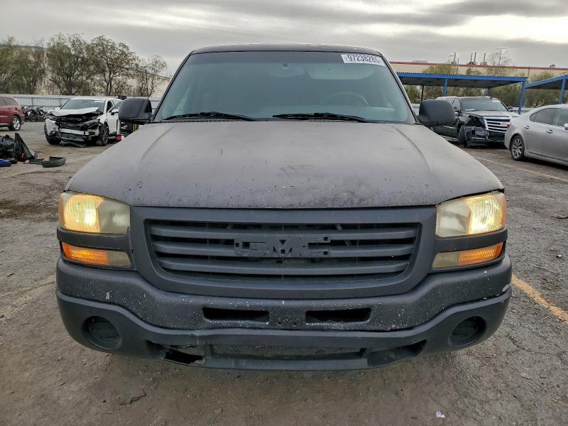 Photo 5 from auction – 2004 GMC NEW SIERRA with VIN 2GTEC19T441345171