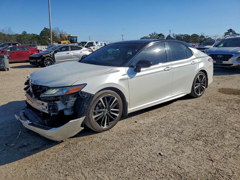Photo 1 from auction – 2018 TOYOTA CAMRY XSE with VIN 4T1B61HKXJU123779
