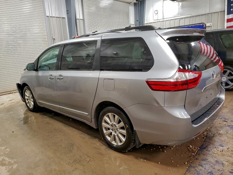 Photo 2 from auction – 2017 TOYOTA SIENNA XLE with VIN 5TDDZ3DC3HS166048