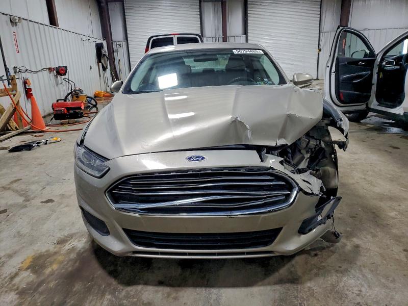 Photo 5 from auction – 2016 FORD FUSION SE with VIN 3FA6P0H78GR155712