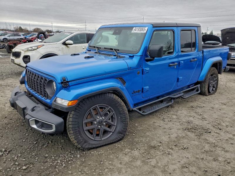 JEEP GLADIATOR 2024 مع رقم تعريف المركبة 1C6HJTAG1RL120261 - صورة من المزاد