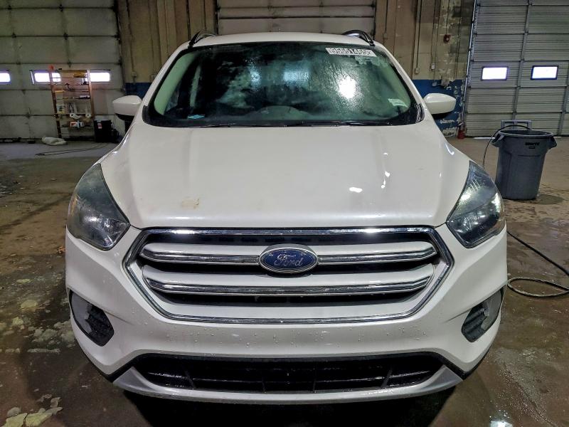 Photo 5 from auction – 2018 FORD ESCAPE SE with VIN 1FMCU0GD3JUD02964