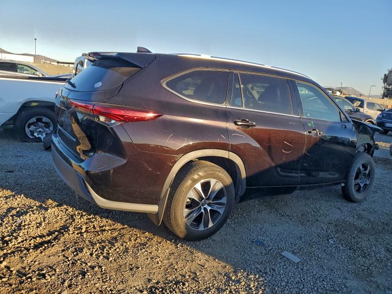 Photo 3 from auction – 2020 TOYOTA HIGHLANDER with VIN 5TDHZRAH9LS014059