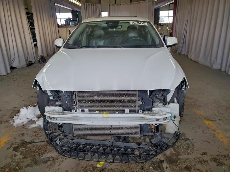 Photo 5 from auction – 2017 VOLVO S60 with VIN YV126MFL3H2421611