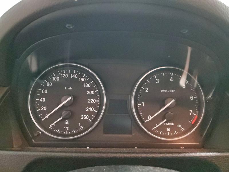 Photo 9 from auction – 2013 BMW X1 XDRIVE2 with VIN WBAVL1C54DVR89582