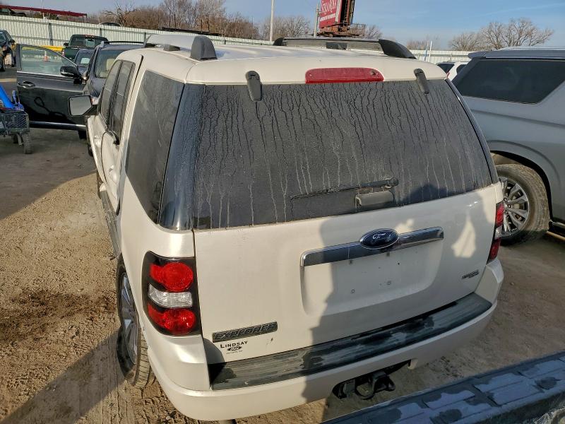 صورة رقم 6 من المزاد - 2007 FORD EXPLORER L مع VIN 1FMEU75807UB29386
