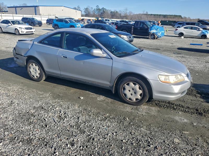 Photo 4 from auction – 2000 HONDA ACCORD LX with VIN 1HGCG3249YA026761