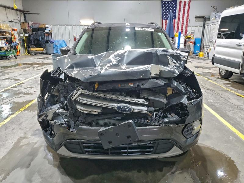 Photo 5 from auction – 2018 FORD ESCAPE SE with VIN 1FMCU9GD6JUD46560