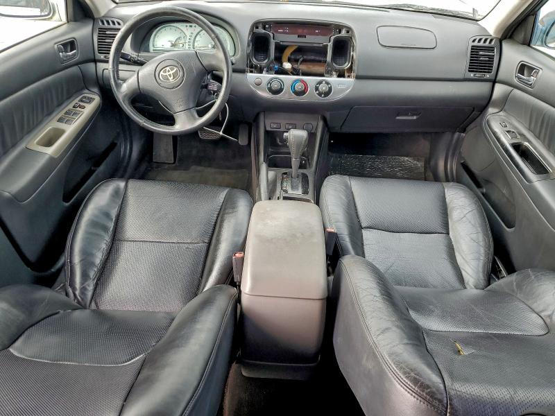 Photo 8 from auction – 2002 TOYOTA CAMRY LE with VIN JTDBF30K420049053