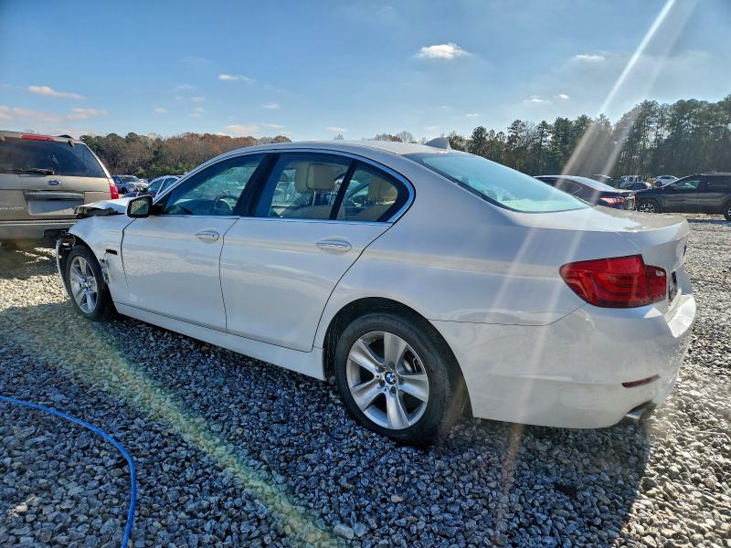 Photo 2 from auction – 2011 BMW 528 I with VIN WBAFR1C57BDS35047