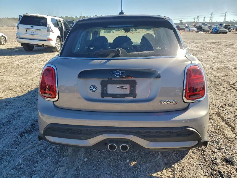 Photo 6 from auction – 2023 MINI COOPER S with VIN WMW53DK03P2U06853