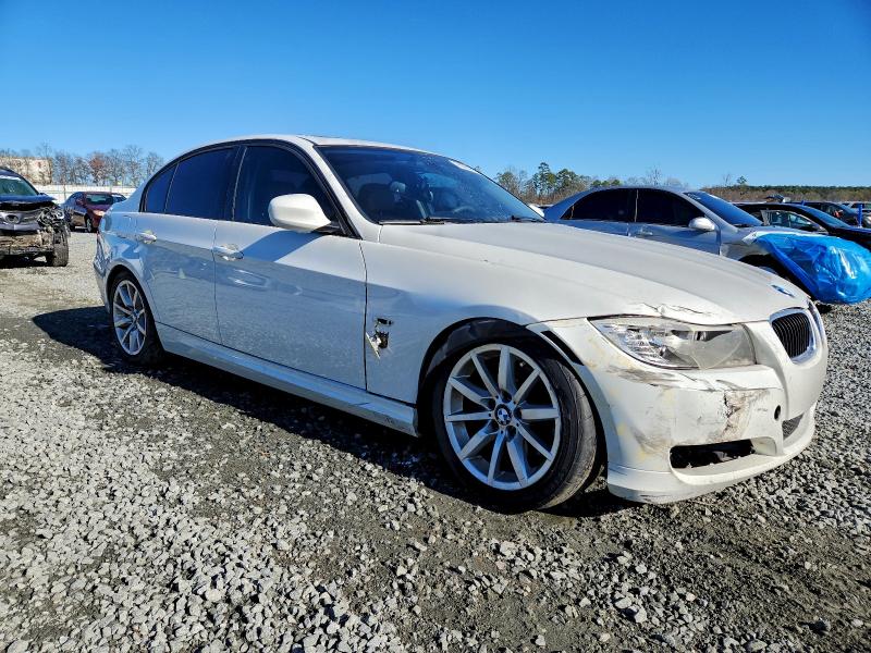 Photo 4 from auction – 2011 BMW 328 I with VIN WBAPH7C57BE851853