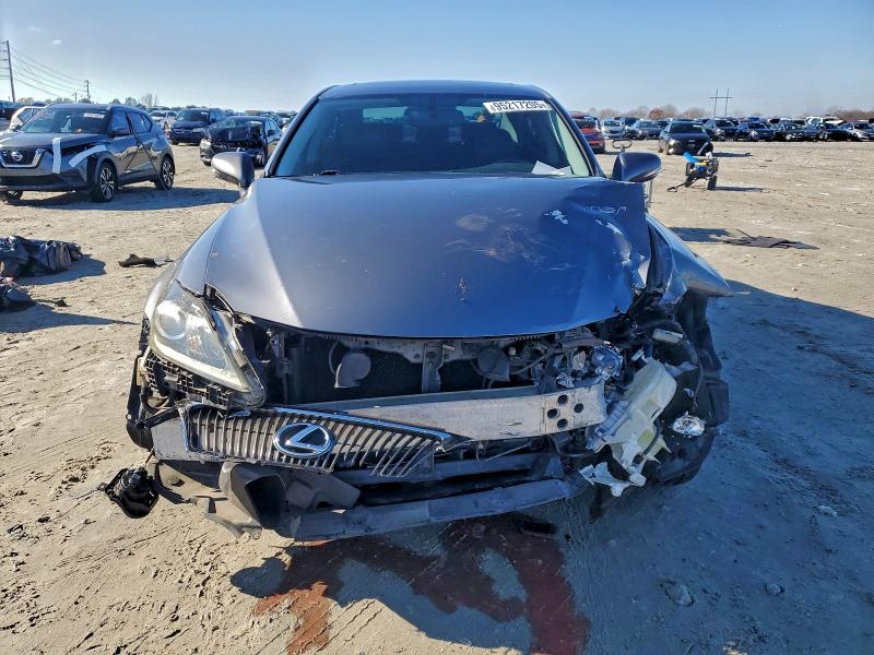 Photo 5 from auction – 2012 LEXUS IS250 with VIN JTHCF5C25C5057290