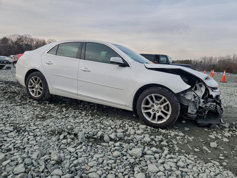 Photo 4 from auction – 2015 CHEVROLET MALIBU 1LT with VIN 1G11C5SL2FF345559
