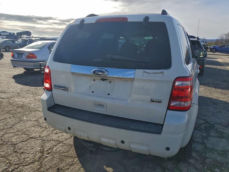 Photo 6 from auction – 2012 FORD ESCAPE LIM with VIN 1FMCU9EG0CKB99826