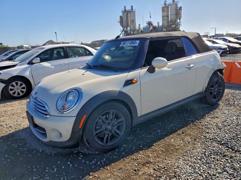 MINI COOPER 2013 with VIN WMWZN3C53DT568553 - Photo from auction