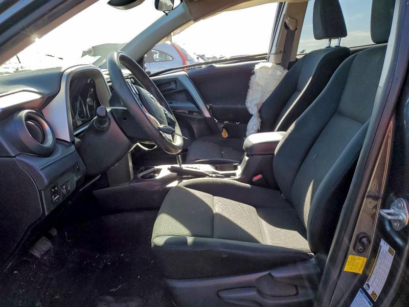 Photo 7 from auction – 2018 TOYOTA RAV4 LE with VIN JTMBFREV2JJ742007