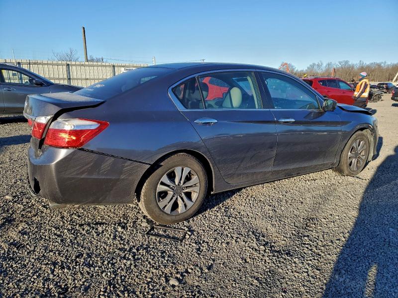 Photo 3 from auction – 2015 HONDA ACCORD LX with VIN 1HGCR2F35FA007692