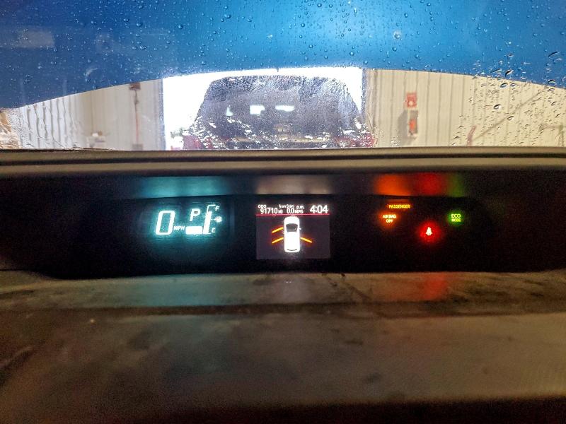 Photo 9 from auction – 2014 TOYOTA PRIUS C with VIN JTDKDTB38E1061085
