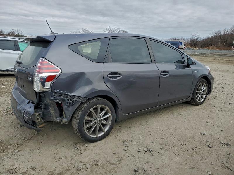Photo 3 from auction – 2015 TOYOTA PRIUS V with VIN JTDZN3EU0FJ040328
