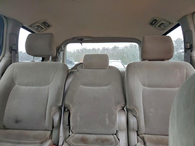 Photo 10 from auction – 2004 TOYOTA SIENNA CE with VIN 5TDZA23C54S122748