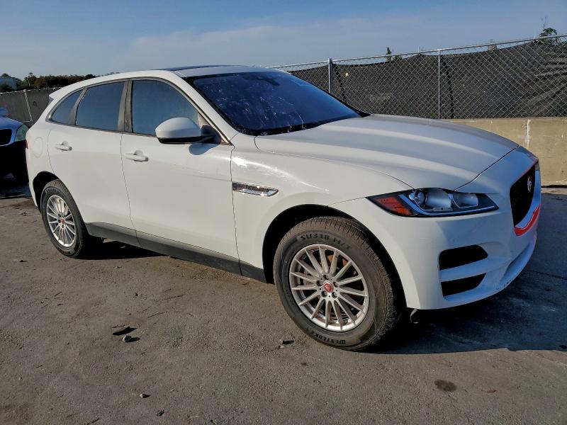 Photo 4 from auction – 2017 JAGUAR F-PACE with VIN SADCS2BN1HA094668