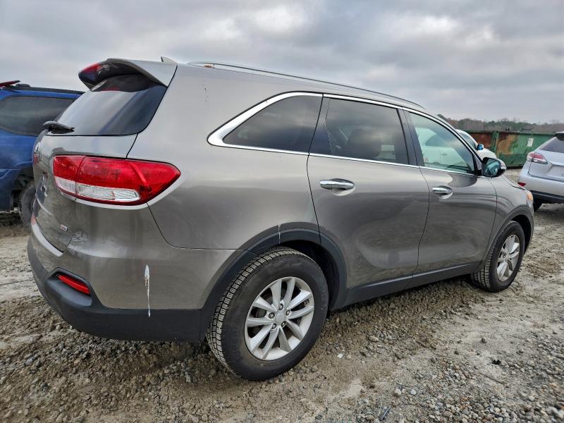 Photo 3 from auction – 2016 KIA SORENTO LX with VIN 5XYPG4A37GG004867