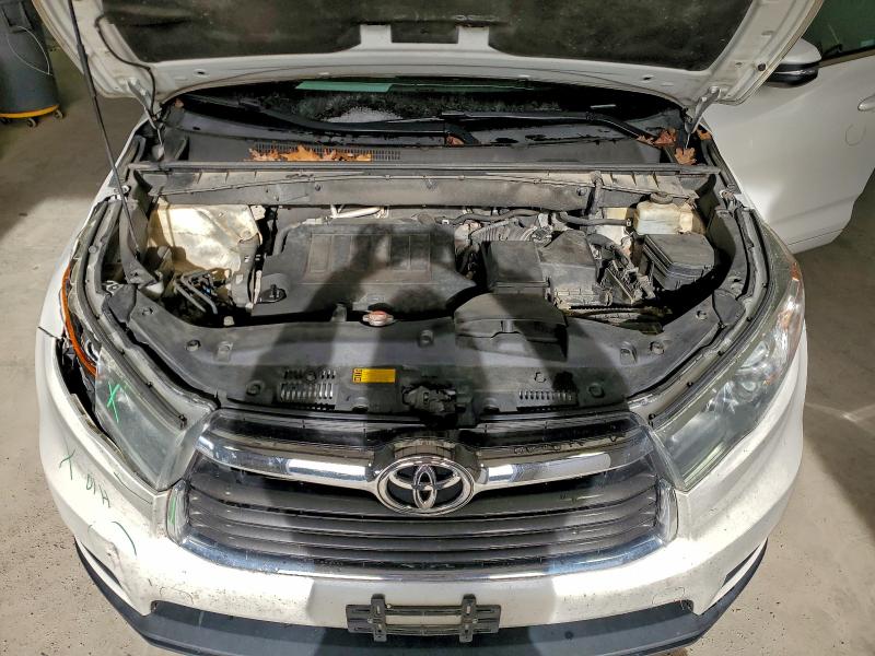 Photo 12 from auction – 2016 TOYOTA HIGHLANDER with VIN 5TDJKRFH7GS345243
