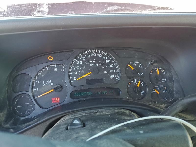 Photo 9 from auction – 2005 GMC NEW SIERRA with VIN 2GTEK19B151297401