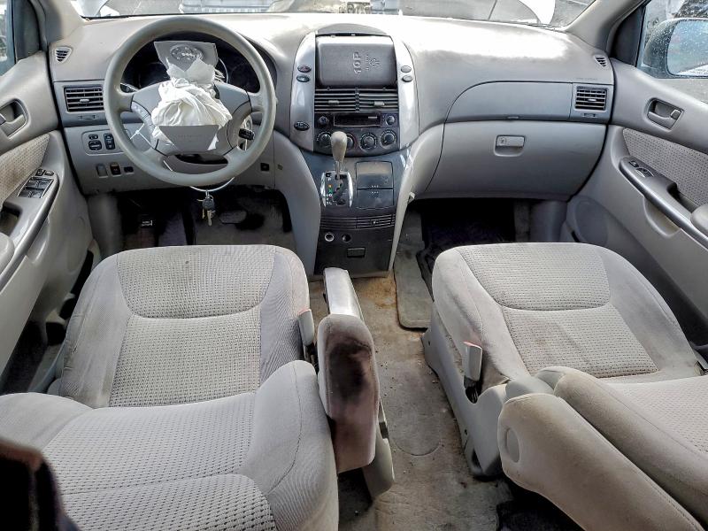 Photo 8 from auction – 2006 TOYOTA SIENNA CE with VIN 5TDZA23C36S425255
