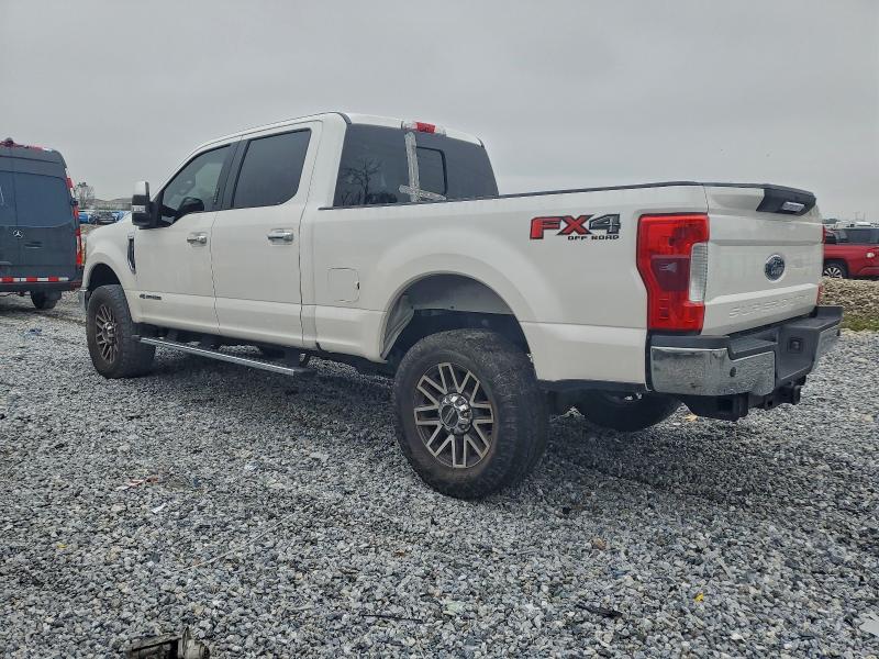 Photo 2 from auction – 2017 FORD F250 SUPER with VIN 1FT7W2BTXHEC40610