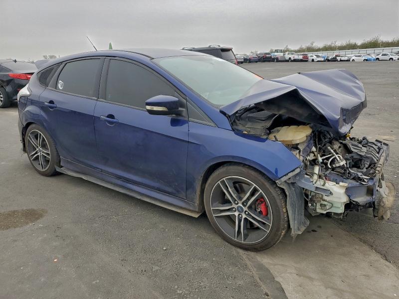 Photo 4 from auction – 2016 FORD FOCUS ST with VIN 1FADP3L90GL319423