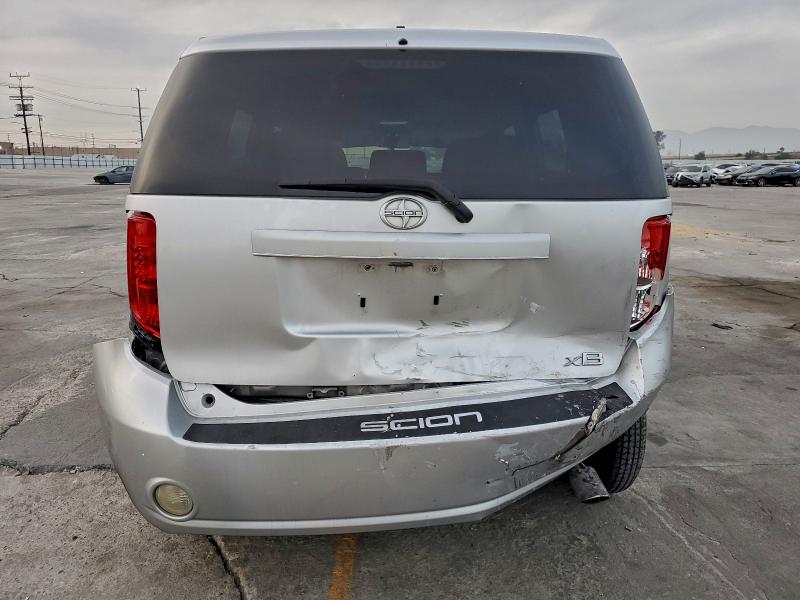 Photo 6 from auction – 2008 TOYOTA SCION with VIN JTLKE50E081056677