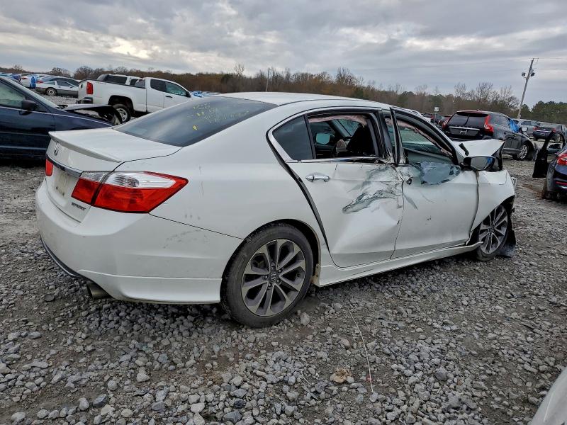 Photo 3 from auction – 2014 HONDA ACCORD with VIN 1HGCR2F52EA252238