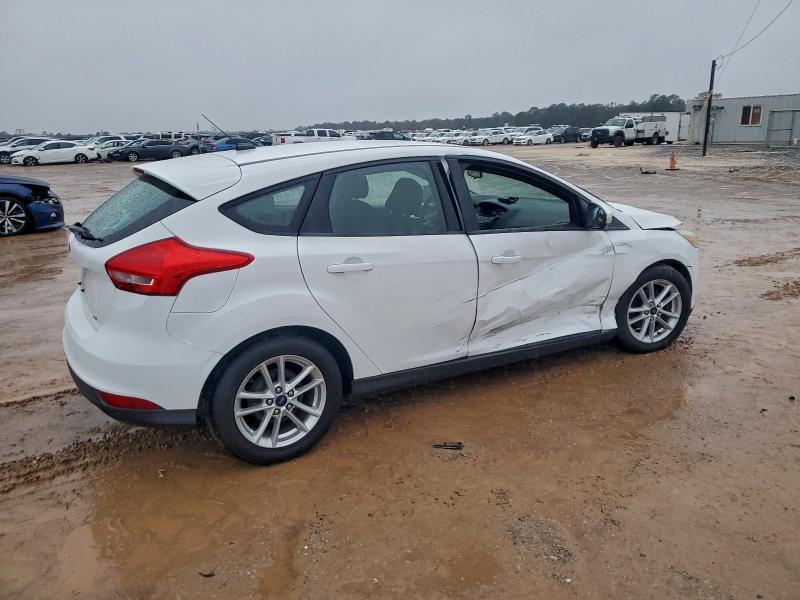 Photo 3 from auction – 2015 FORD FOCUS SE with VIN 1FADP3K29FL204631