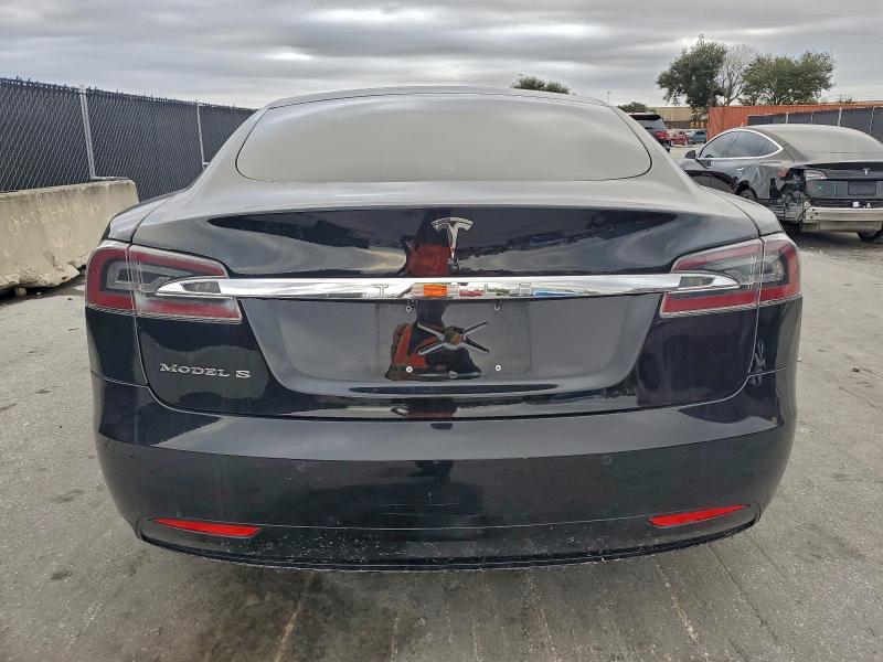 Photo 6 from auction – 2017 TESLA MODEL S with VIN 5YJSA1E11HF178817