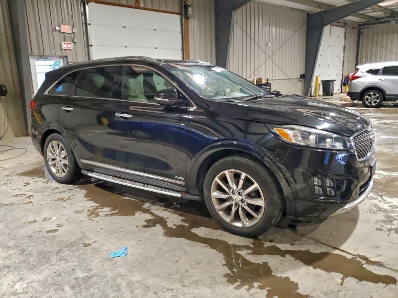 Photo 4 from auction – 2016 KIA SORENTO SX with VIN 5XYPKDA57GG065894
